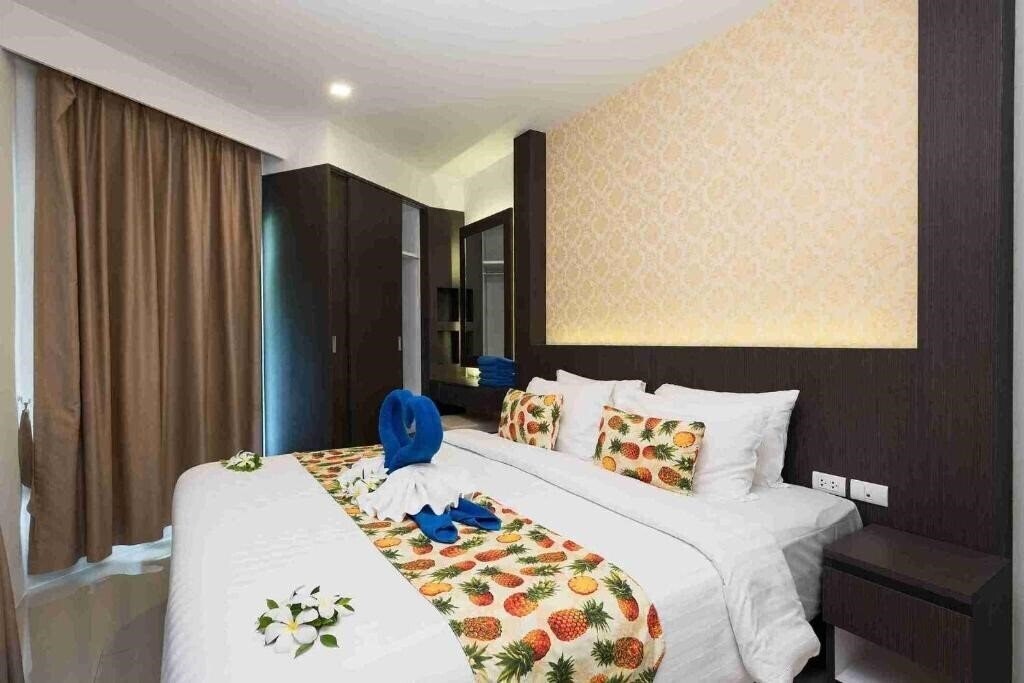 Апартаменты Patong Bay Hill Reosrt & Spa 4*