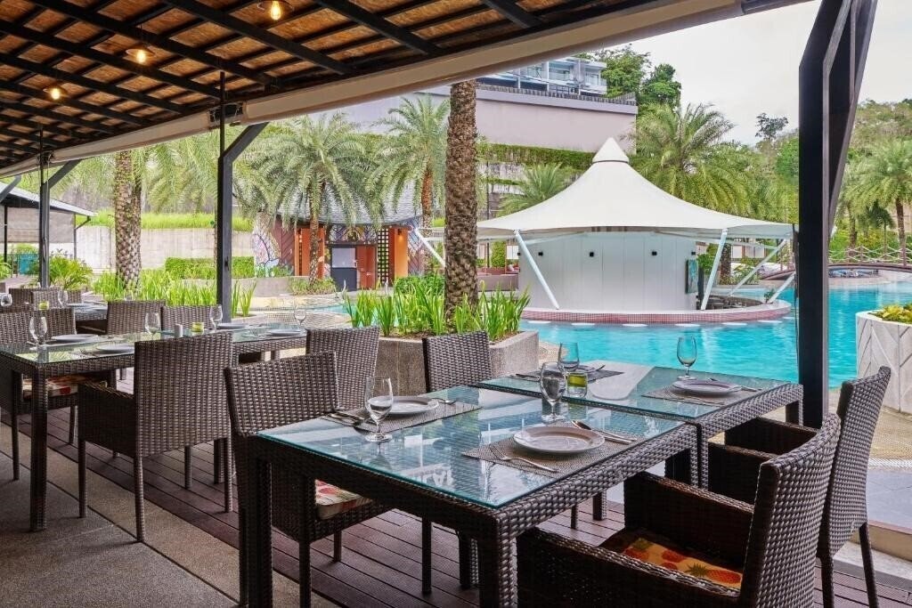 Апартаменты Patong Bay Hill Reosrt & Spa 4*