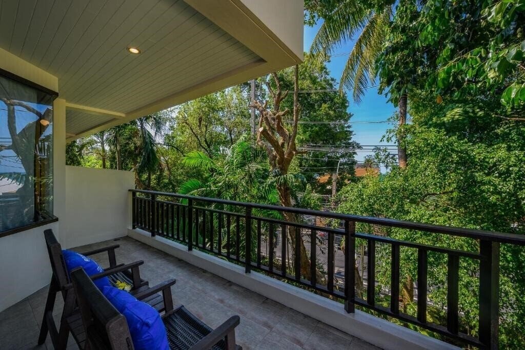 Панорама Patong Lodge 3*