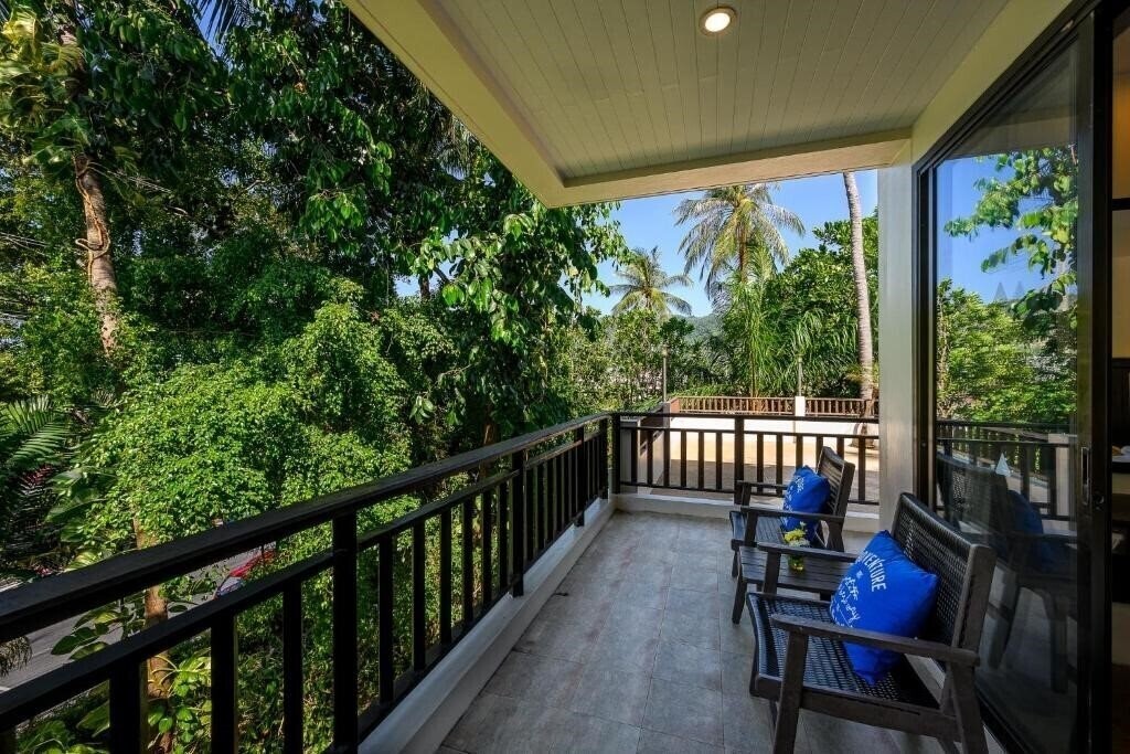 Апартаменти Patong Lodge 3*