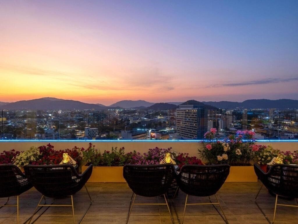 Фото Novotel Phuket City Phokeethra 4*