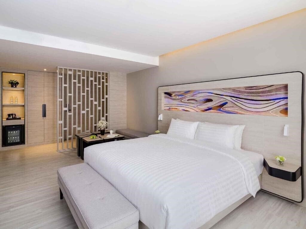 Картинка Novotel Phuket City Phokeethra 4*