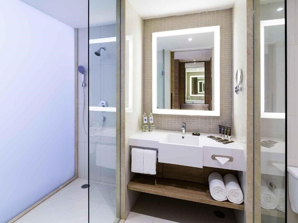 Панорама Novotel Phuket City Phokeethra 4*