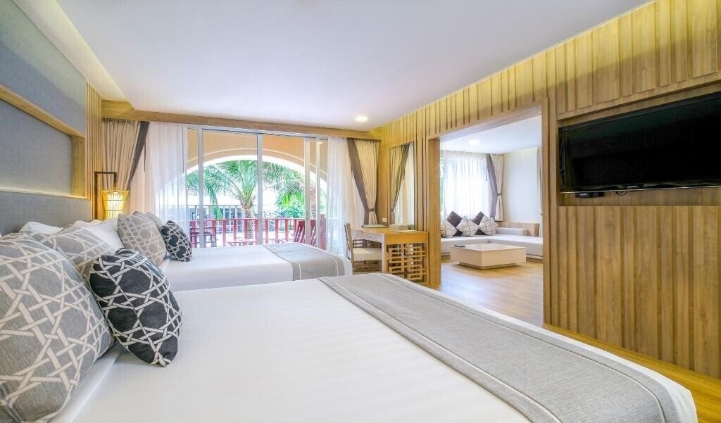Картинка Phuket Graceland Resort & SPA 4*