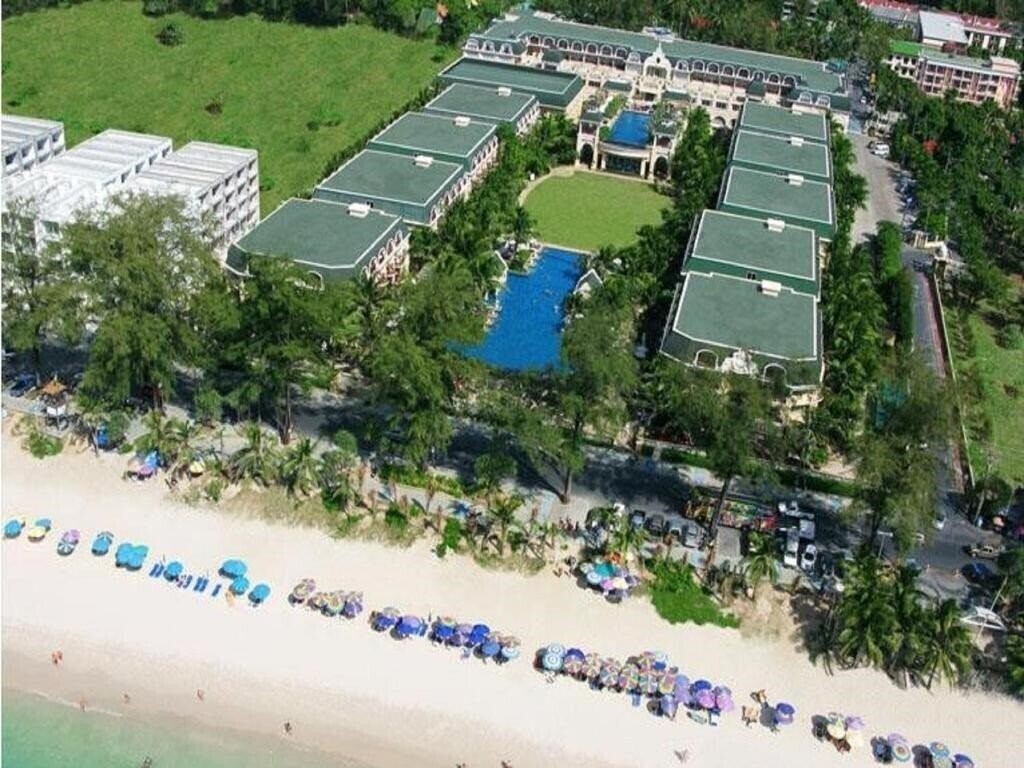 Вид Phuket Graceland Resort & SPA 4*
