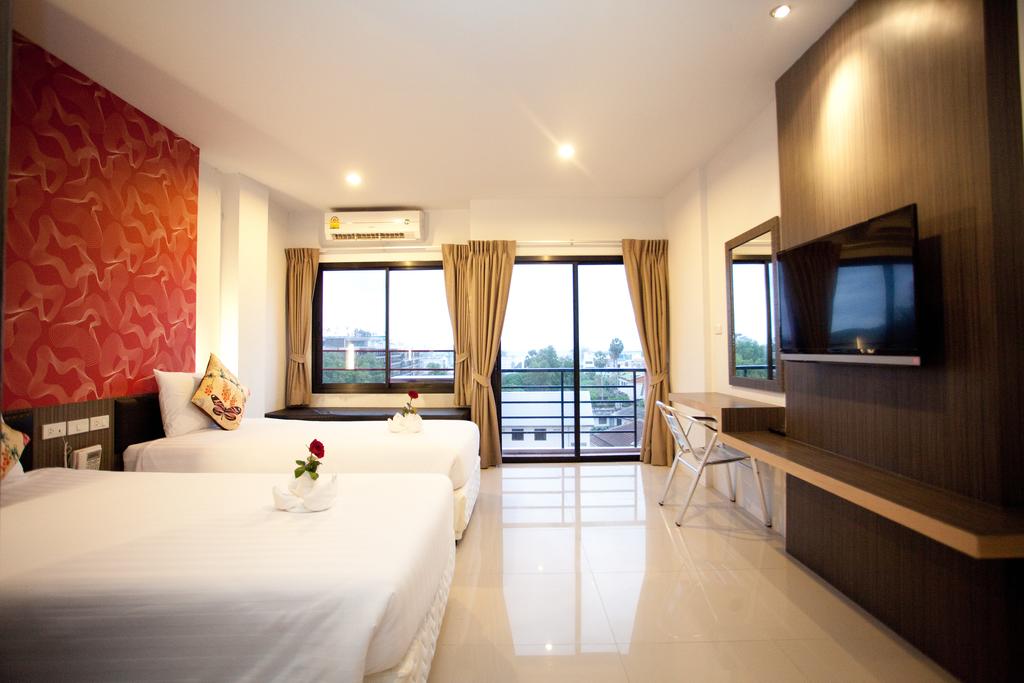 Готель Studio Patong By Icheck Inn 3*