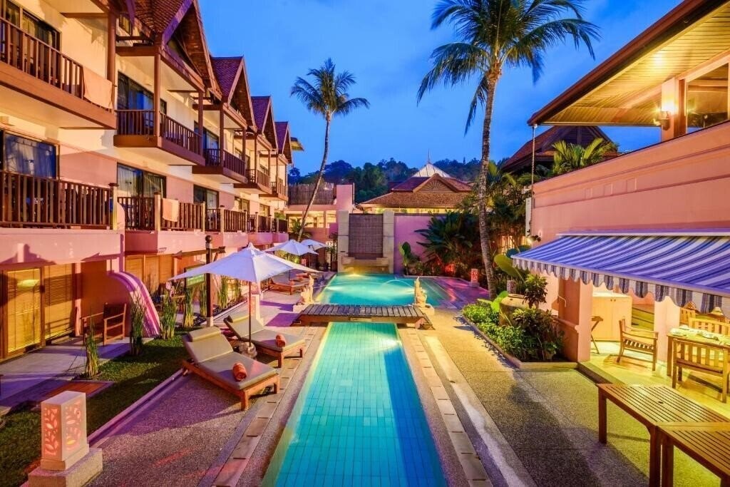 Вид Seaview Patong 4*