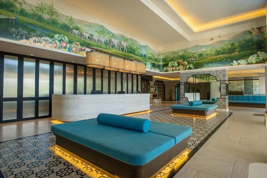 Панорама Peach Hill 4*
