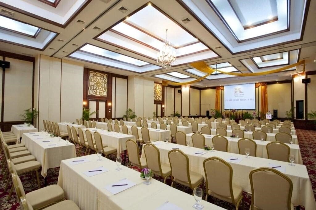Территория Phuket Orchid Resort 3*