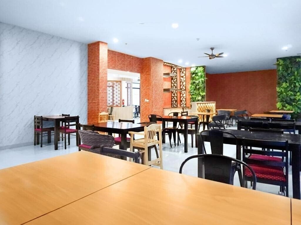 Фотография Phoenix Hotel Karon Beach 4*