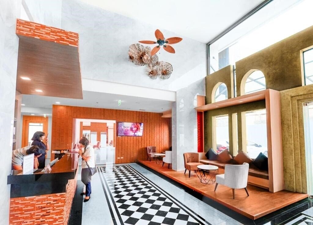 Картинка Phoenix Hotel Karon Beach 4*