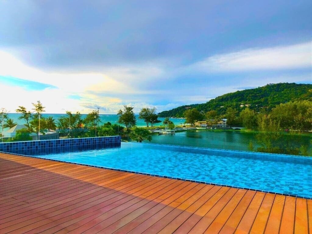 Апартаменты Phoenix Hotel Karon Beach 4*