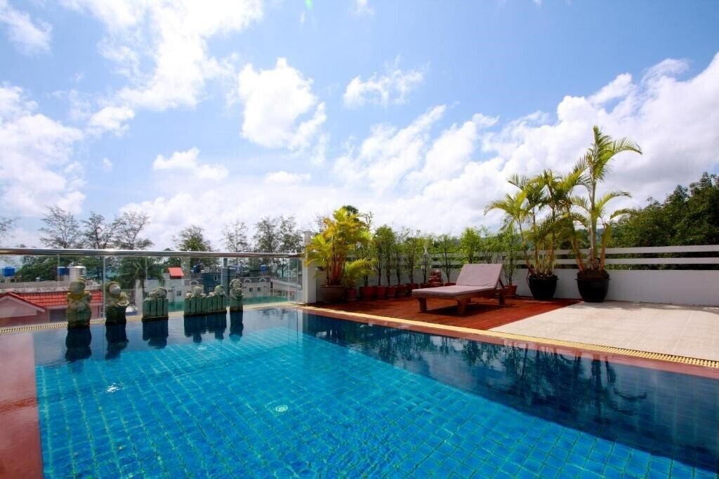 Апартаменты Rayaburi Hotel Patong 3*