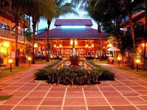 Панорама Horizon Patong Beach Resort & Spa 4*