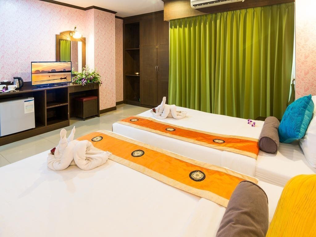 Панорама YK Patong Resort 3*