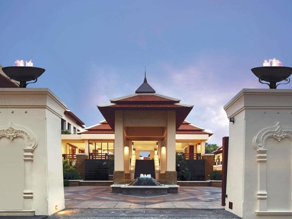 Вид Movenpick Resort Bangtao Beach Phuket 5*