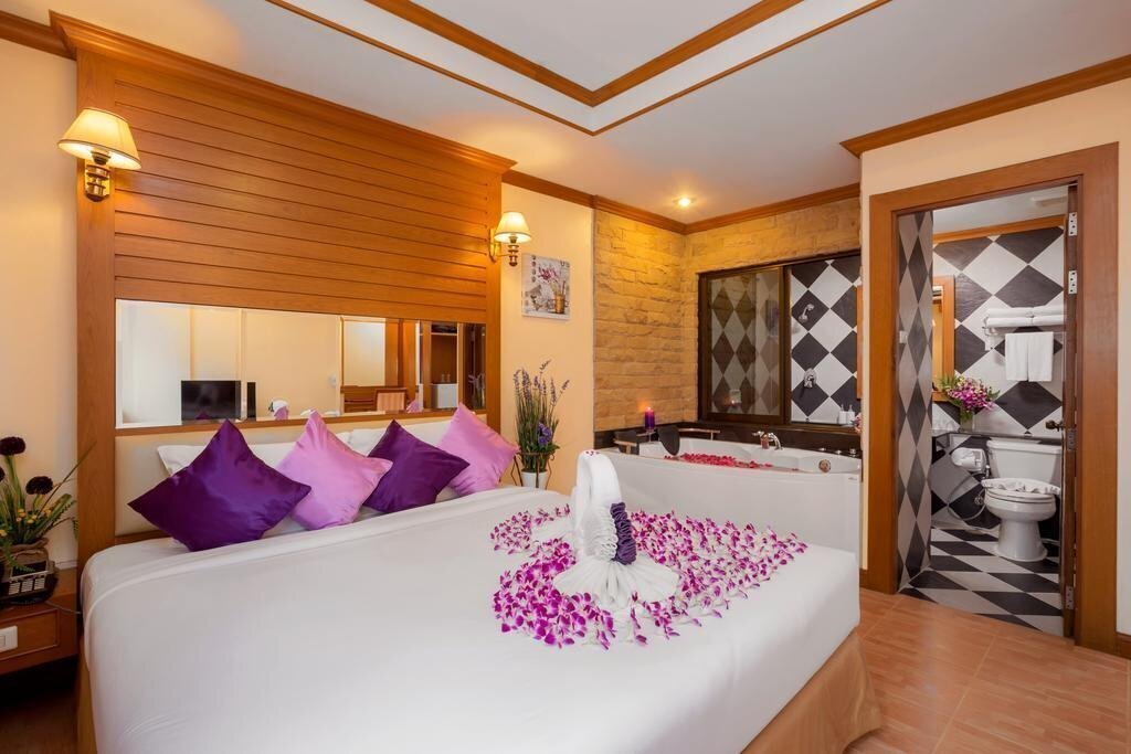 Вид Bangkok Residence (ex. Bangkok Residence Patong) 3*