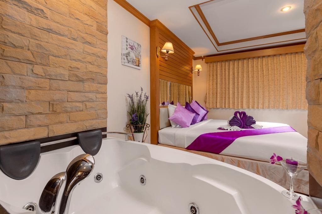 Територія Bangkok Residence (ex. Bangkok Residence Patong) 3*