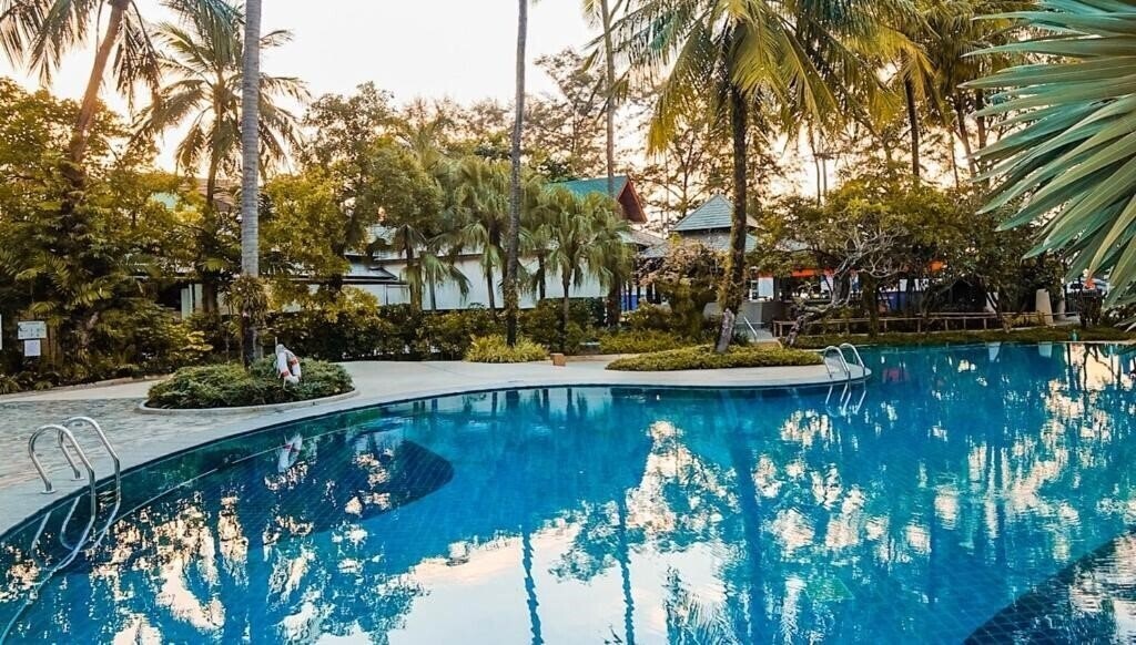 Картинка Holiday Inn Resort Phuket 4*