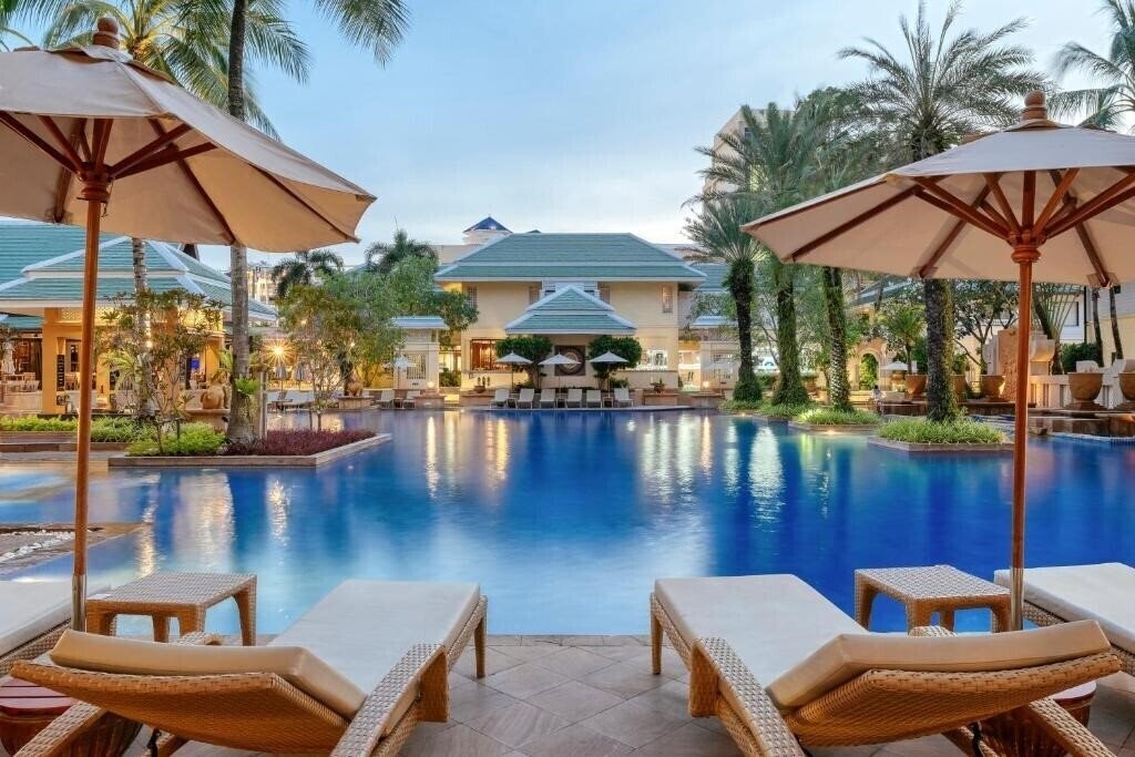 Вид Holiday Inn Resort Phuket 4*