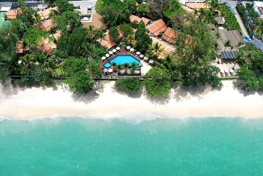 Территория Impiana Resort Patong 4*
