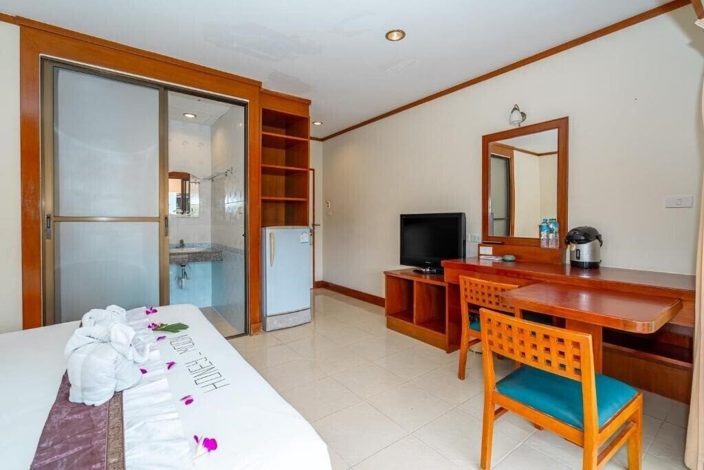 Картинка Balcony By Outdoor Inn Kata 3*