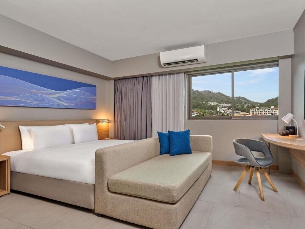 Фотография Mercure Phuket Patong Journeyhub 4*