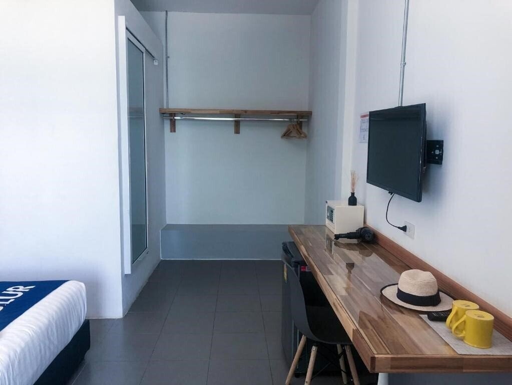 Территория Glur Phuket Patong Beach 3*