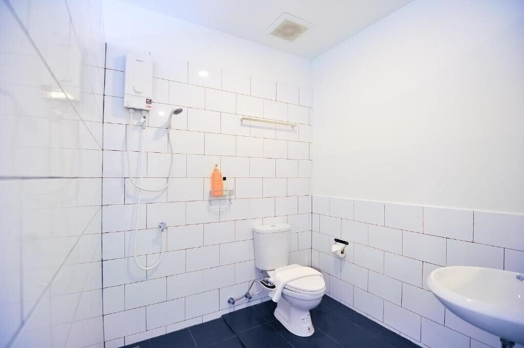 Картинка Glur Phuket Patong Beach 3*