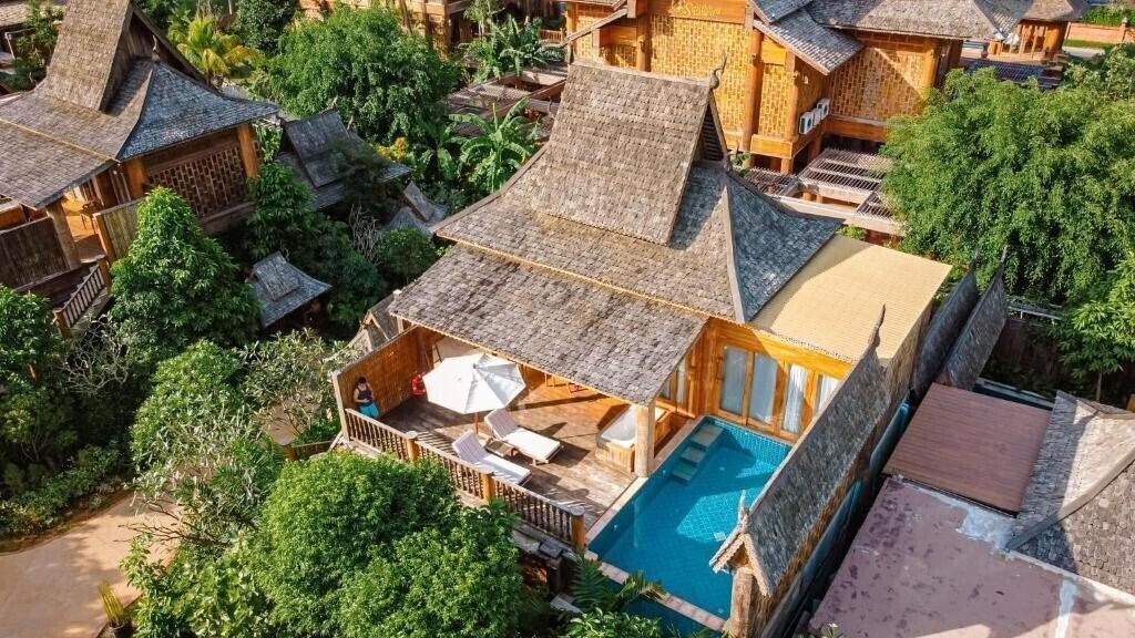 Апартаменты Santhiya Phuket Natai Resort & SPA (ex. Santhiya Resort & SPA) 5*