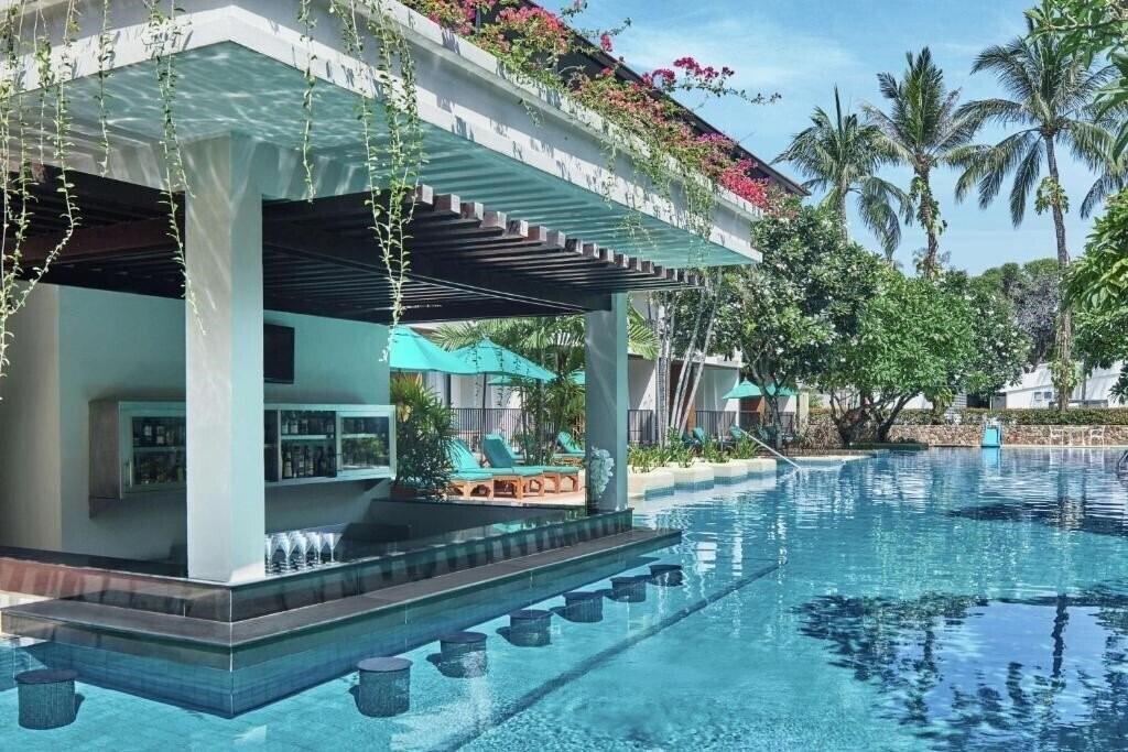Апартаменти Doubletree By Hilton Phuket Banthai Resort (ex. Banthai Beach) 4*