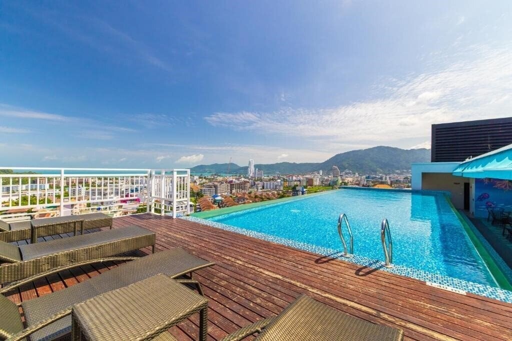 Апартаменты Triple L Hotel Patong Beach 4*