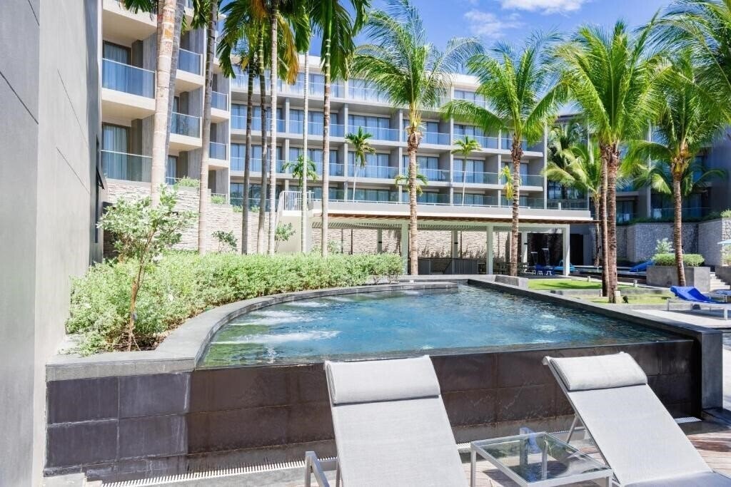 Апартаменты Ocean Front Beach Resort & Spa 5*