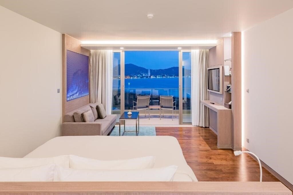 Вид Ocean Front Beach Resort & Spa 5*