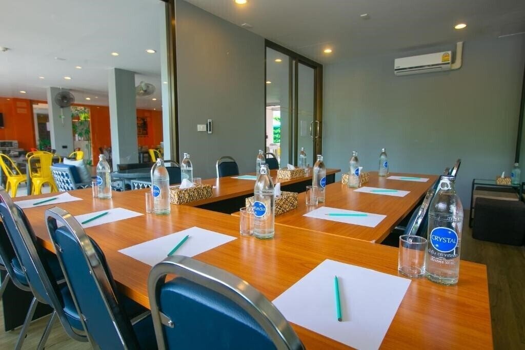 Апартаменты Recenta Express Phuket Town 3*