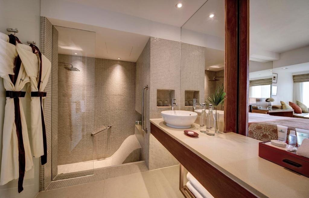 Вид Saii Laguna Phuket - Sha Plus 5*