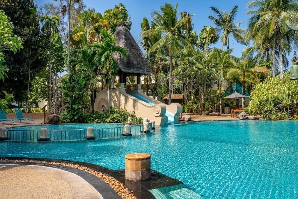 Вид Paradox Resort Phuket 5*
