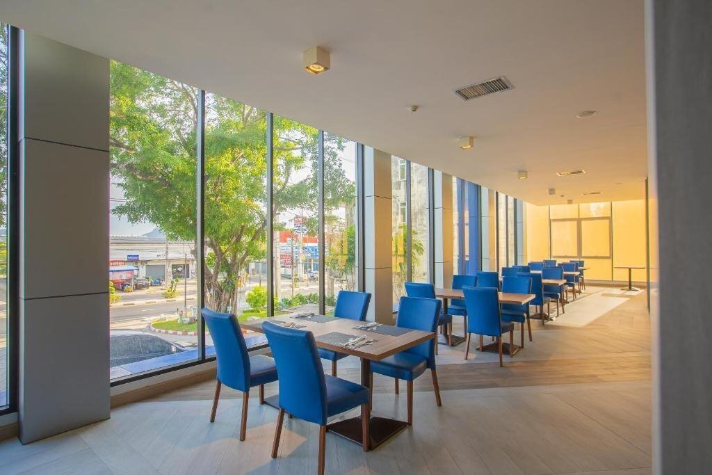 Фотография Seabed Grand Hotel Phuket 5*