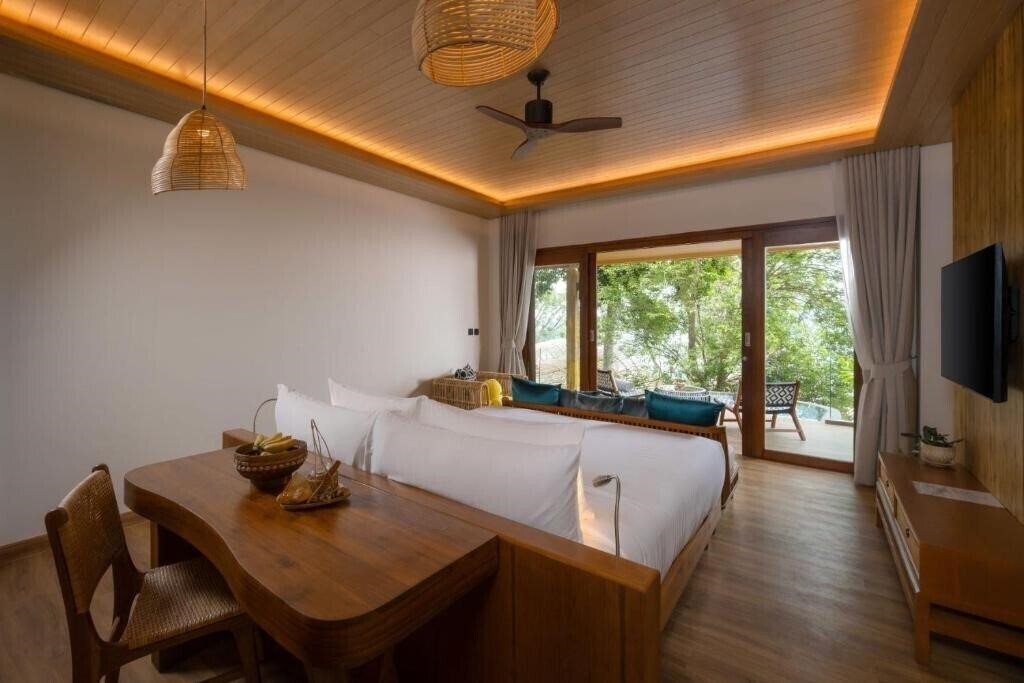 Вид Sinae Phuket Luxury HotelSai Lounge and Wine 5*