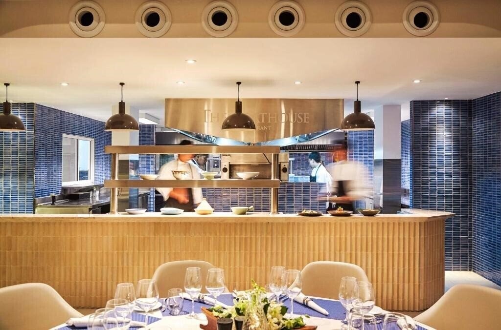 Вид The Boathouse Phuket (ex. Boathouse By Montara) 4*