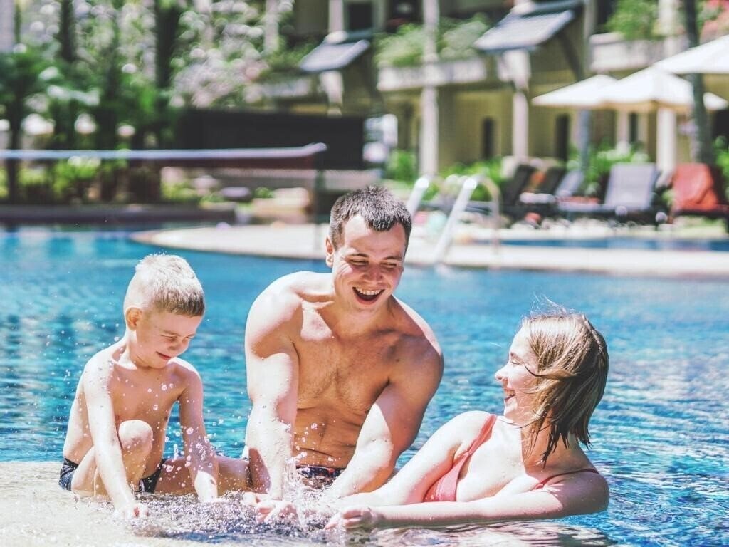 Апартаменты Radisson Resort & Suites Phuket 4*