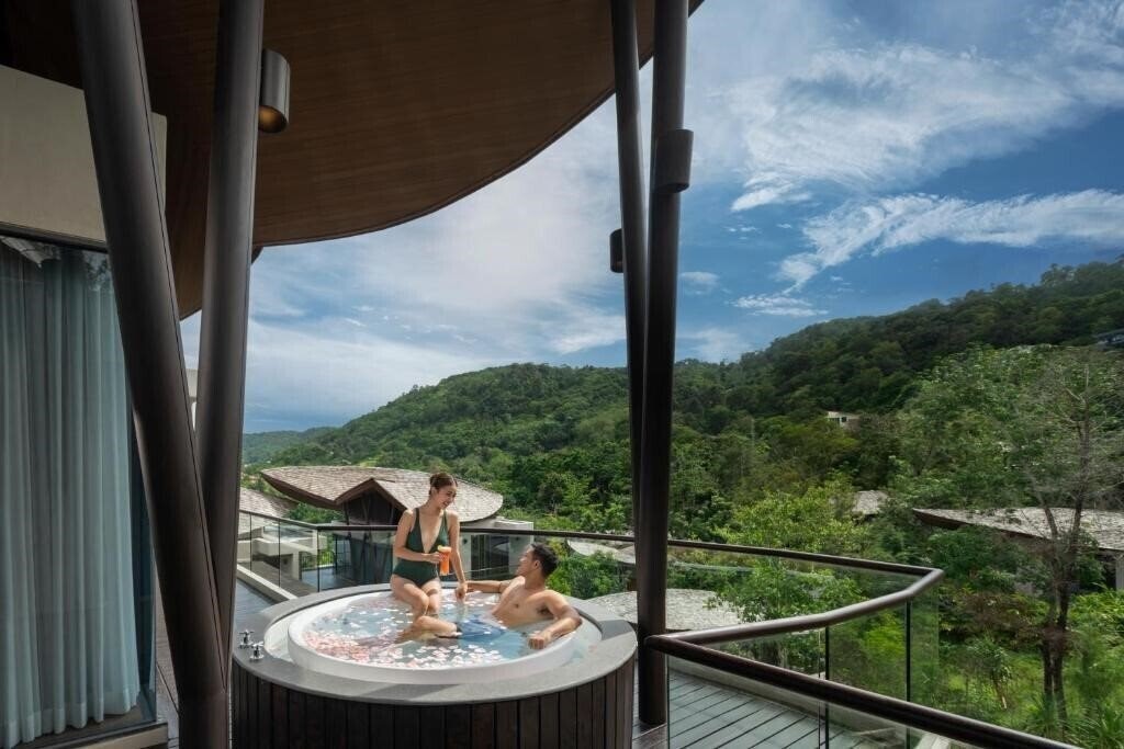 Изображение Noku Phuket 5*