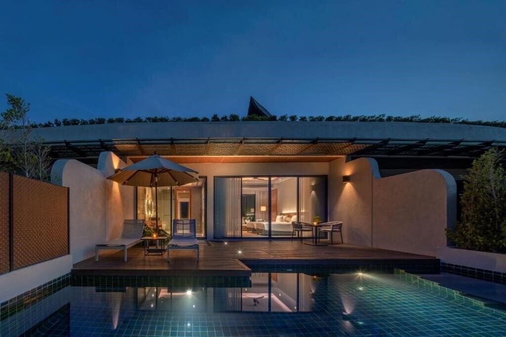 Картинка Noku Phuket 5*