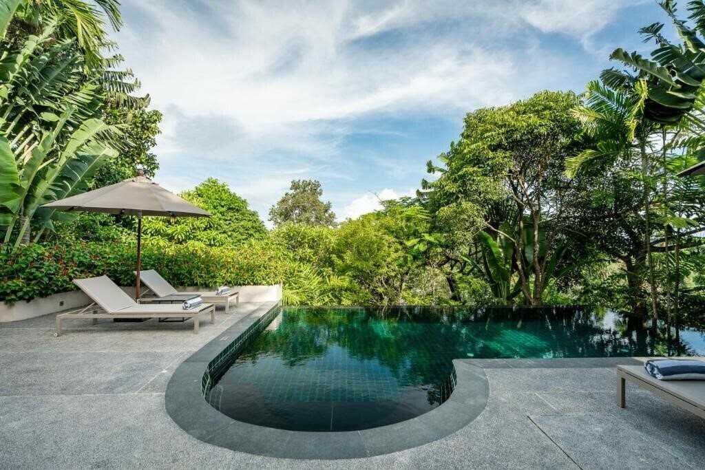 Вид Noku Phuket 5*