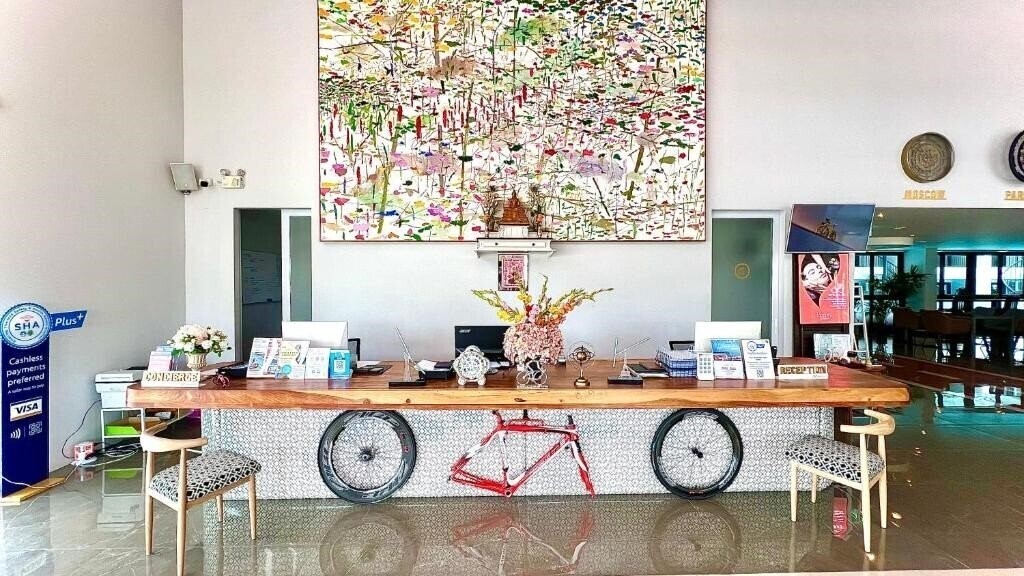 Панорама Tour De Phuket Hotel 4*