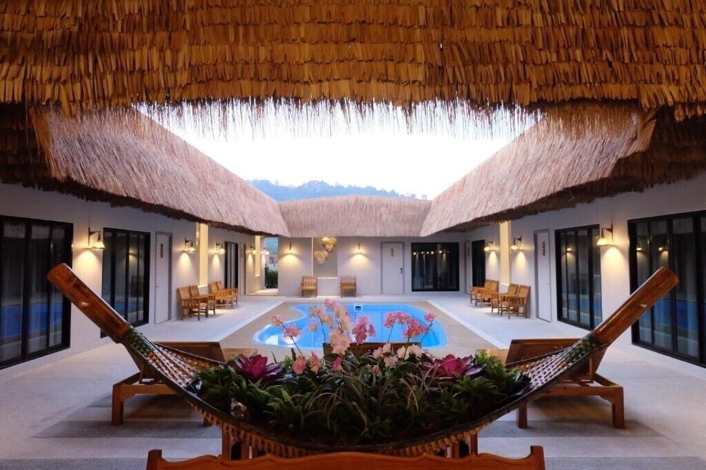 Вид Ozone Villa Phuket 5*