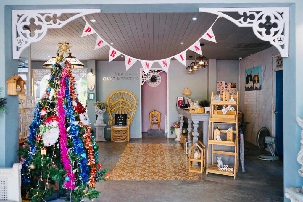 Территория The Perennial Resort 3*