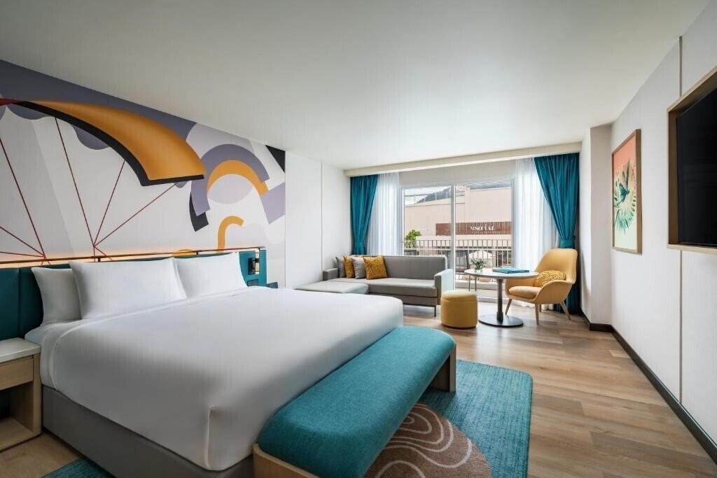 Вид M Social Hotel Phuket 5*