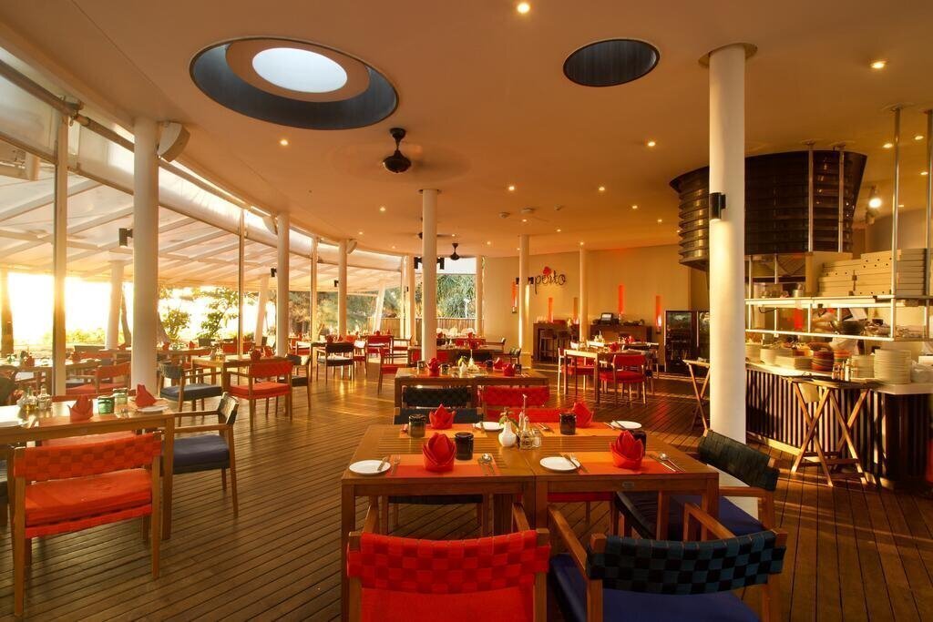 Территория Le Meridien Phuket Mai Khao Beach Resort (ex. Holiday Inn Resort Phuket Mai Khao Beach) 4*