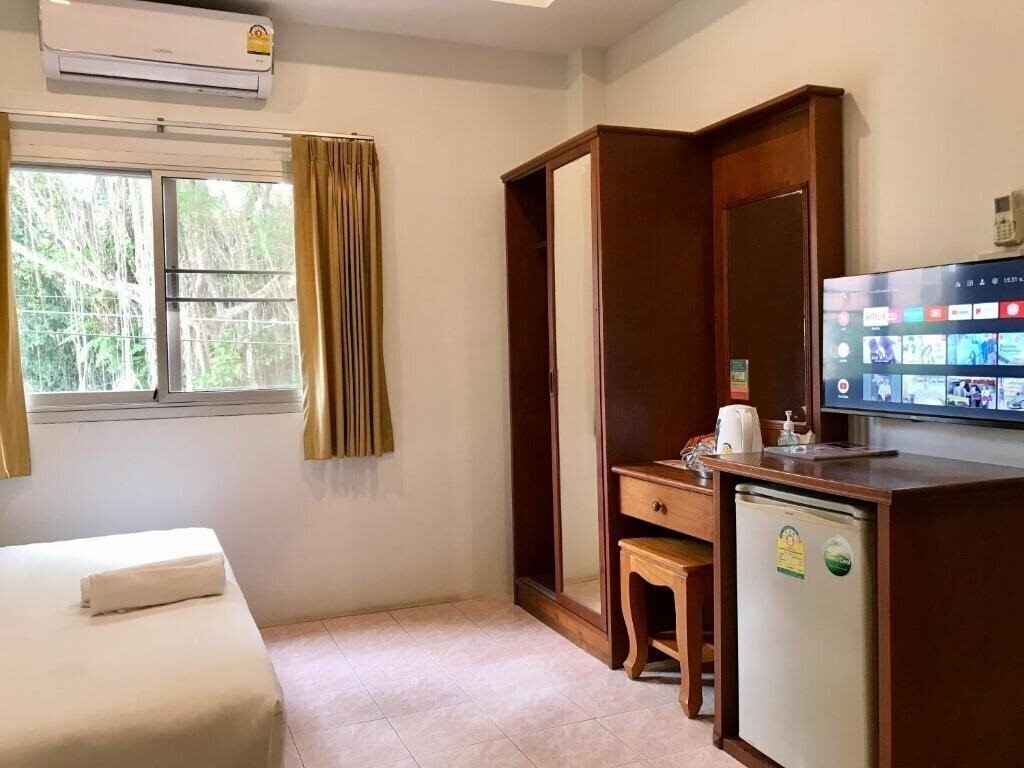 Апартаменты Pensiri House 2*